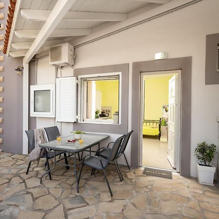 Milos Apartment カラマキ エクステリア 写真